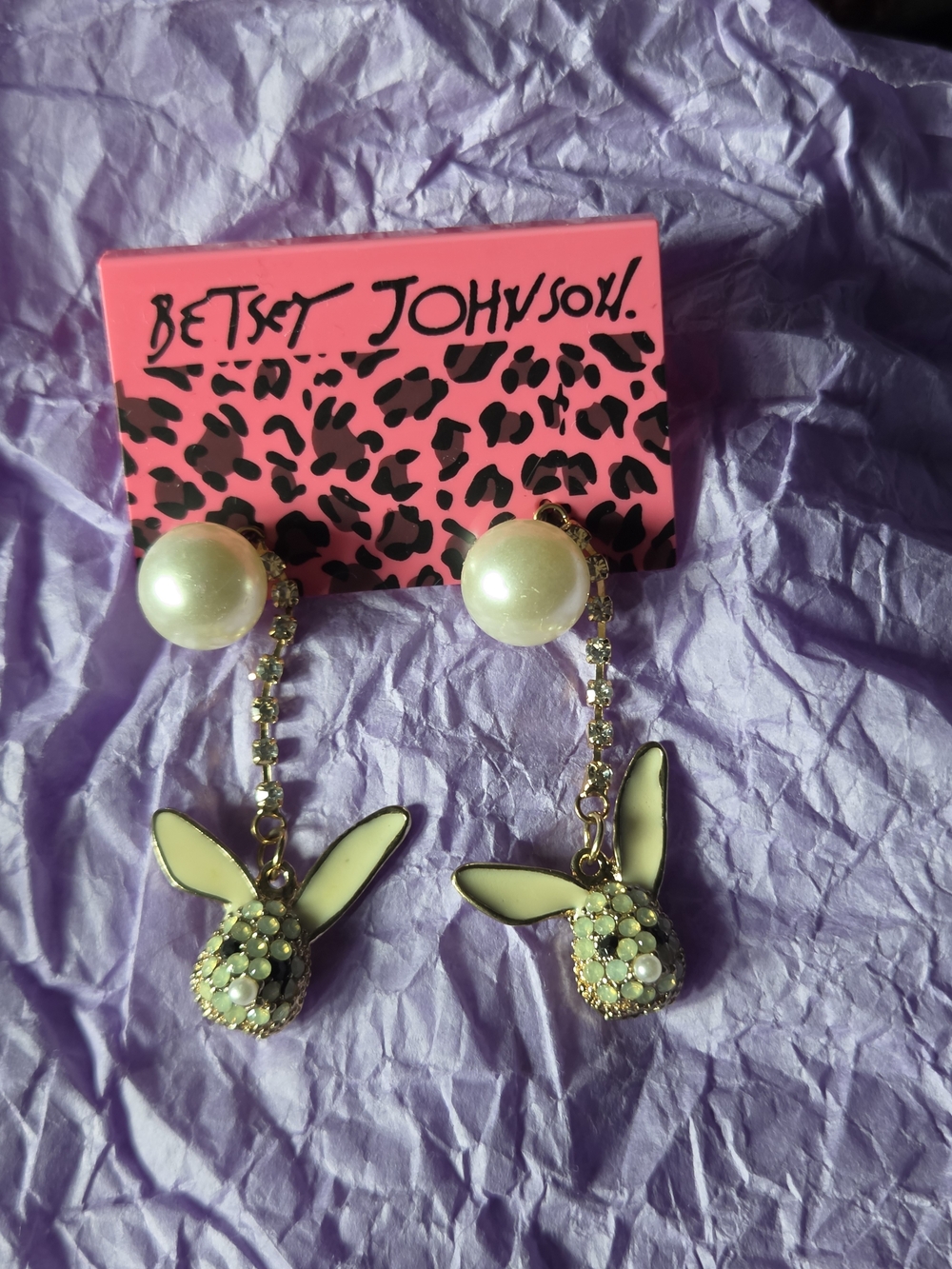 Betsey Johnson White Pearl and Gold Bunny Drop Earrings